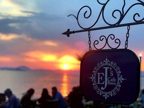 EJ's Cafe Bistro
